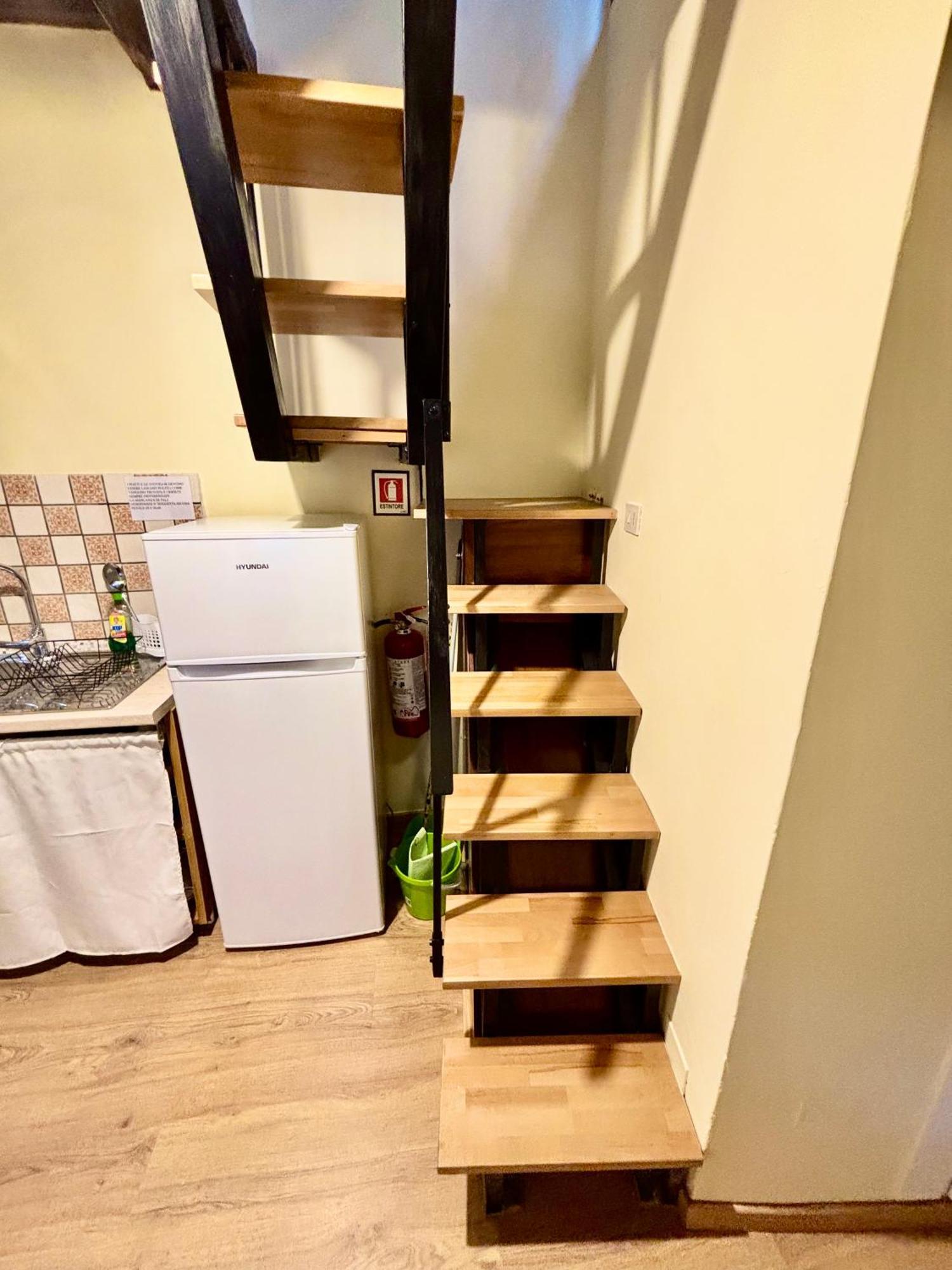 Red House Apartment Gubbio Exterior foto